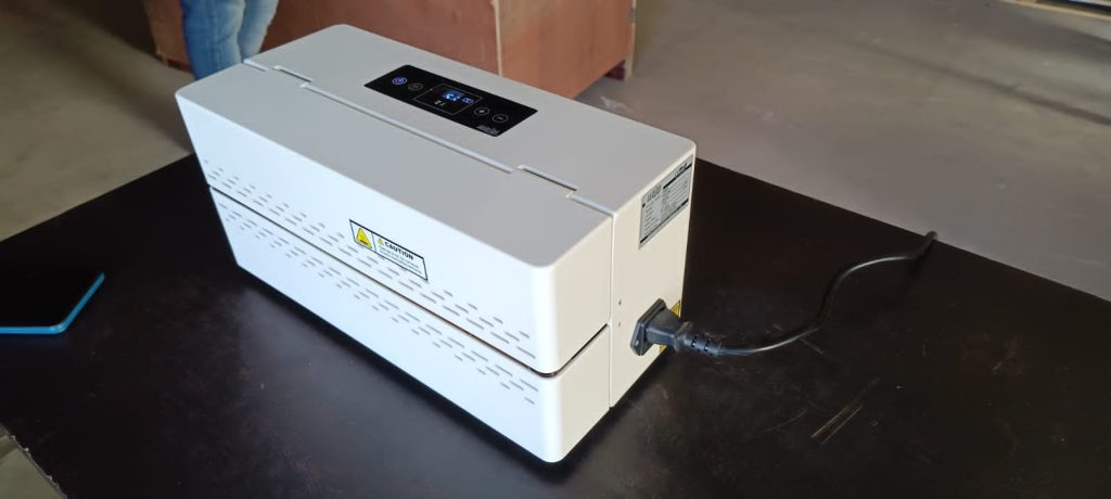 FRB-640is suitable for sealing all types of plastic materials and bags. One of our most popular band sealers with a great value propositions with digital Temperature controller. Industrial-grade machines designed for continuous bag sealing applications