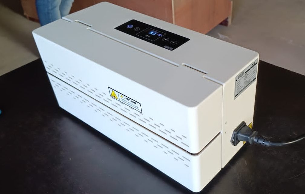 FRB-640is suitable for sealing all types of plastic materials and bags. One of our most popular band sealers with a great value propositions with digital Temperature controller. Industrial-grade machines designed for continuous bag sealing applications